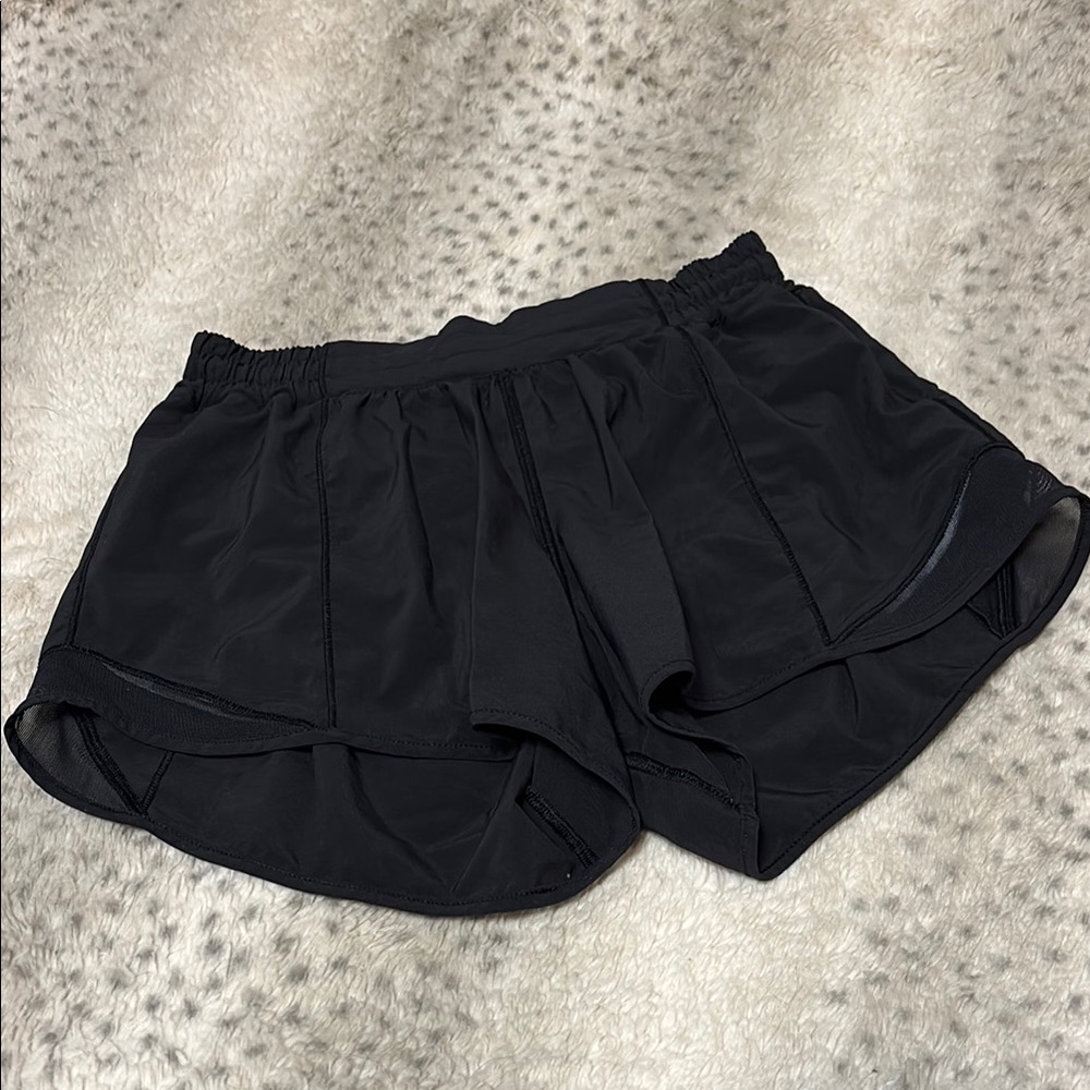 Lululemon Hotty Hot Low-Rise 4”